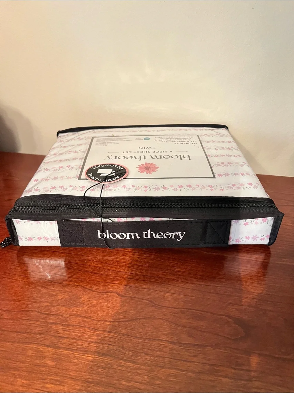 Bloom Theory 4 Piece Floral Twin Sized Sheet Set Pink Flowers 100% Microfiber